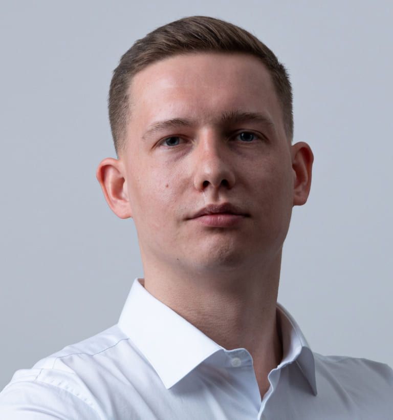 Рега Иван, Технический специалист