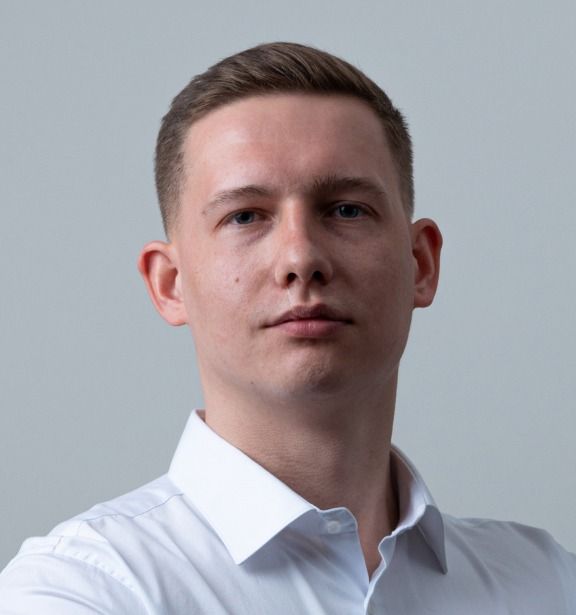 Рега Иван, Технический специалист